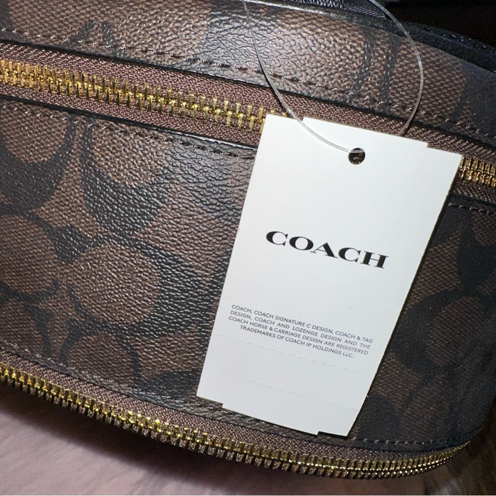 Large Court Backpack In Signature Canvas - Picture 9 of 9